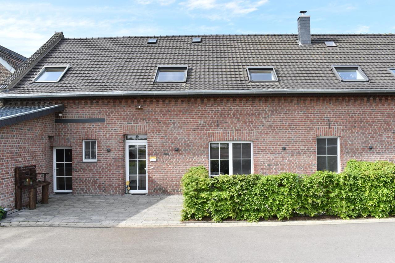 Kerstenhof Apartment *
